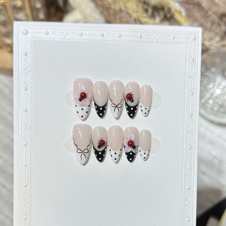 Reusable Press-On Nail Set Kalsten