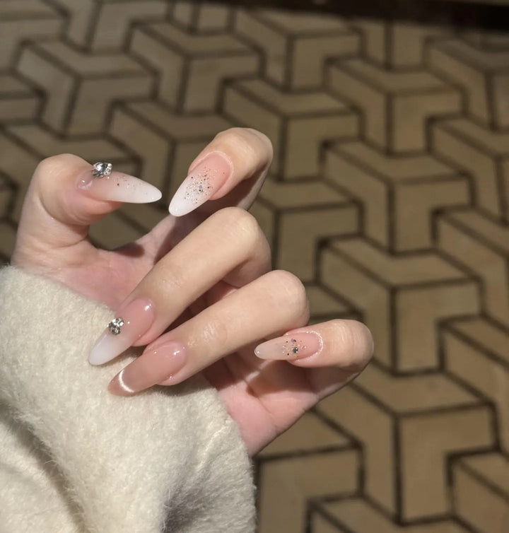 Decorative Press-On Nail Art Set with Cute Bow Accents Kalsten