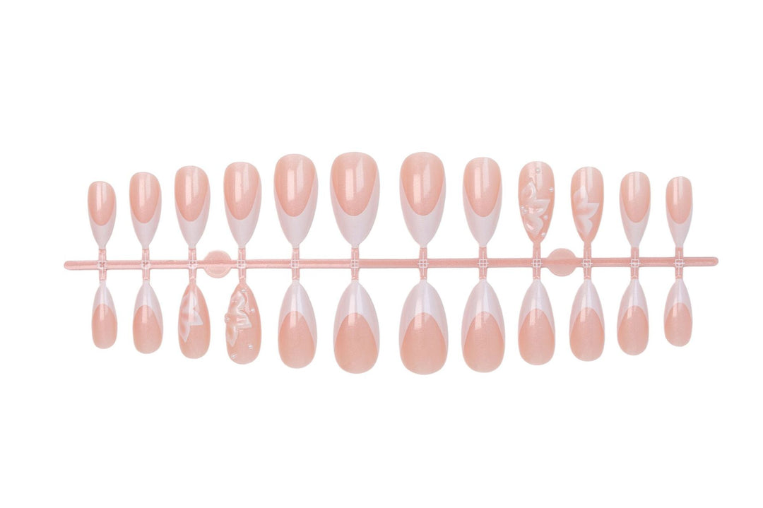 Artificial Nail Set with elegant tips and romantic accents Kalsten
