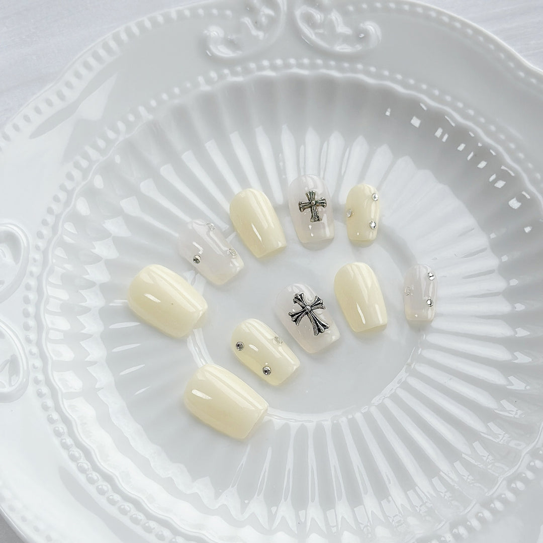3D Cross-Embellished Press-On Nail Art Set