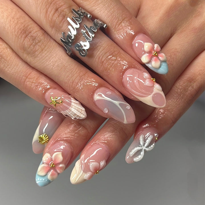 Beach-Inspired Decorative Press-On Nail Set Kalsten