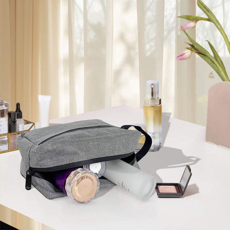 Practical cosmetic bag with two zippers Kalsten