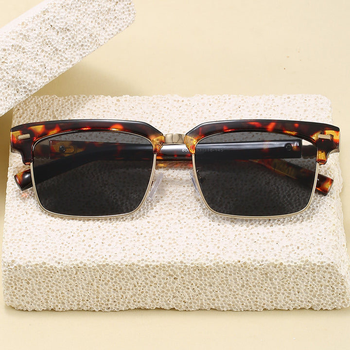 Fashion sunglasses with square frame and stylish design Kalsten