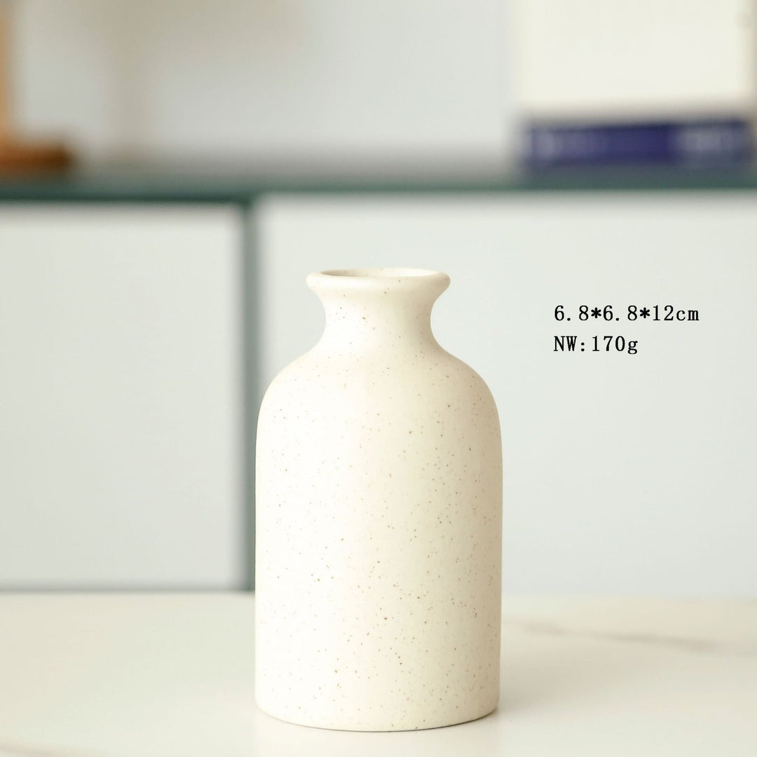 Modern Minimalist Ceramic Bud Vase Kalsten