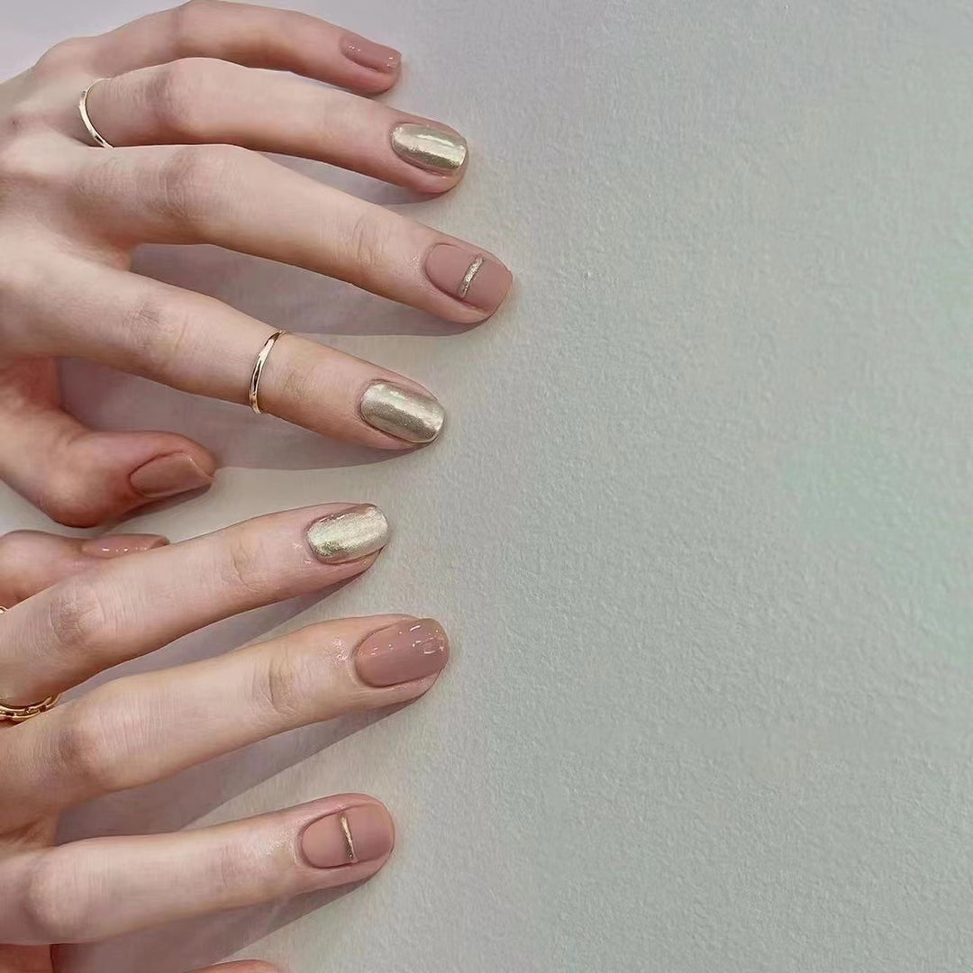 Elegant Press-On Nail Set with Metallic Accents