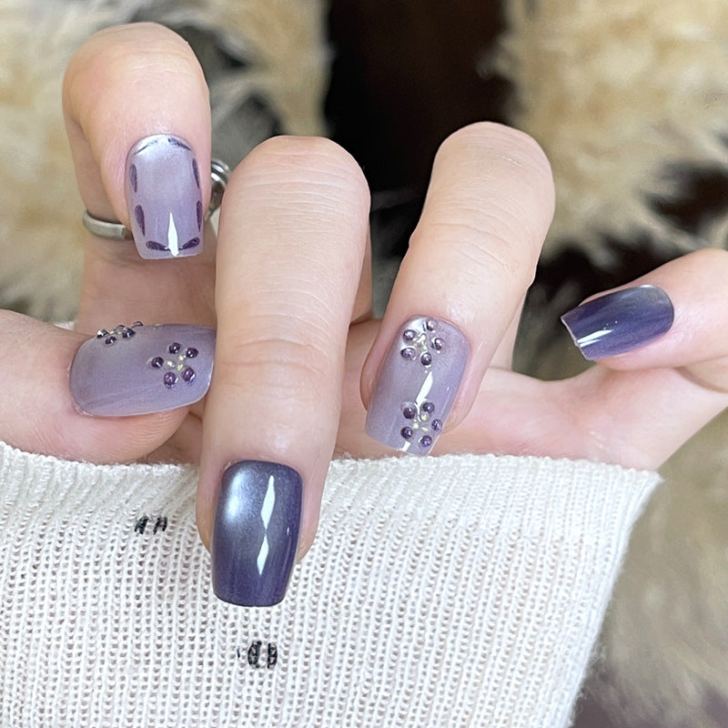 Elegant Rhinestone-Embellished Press-On Nail Art Kalsten