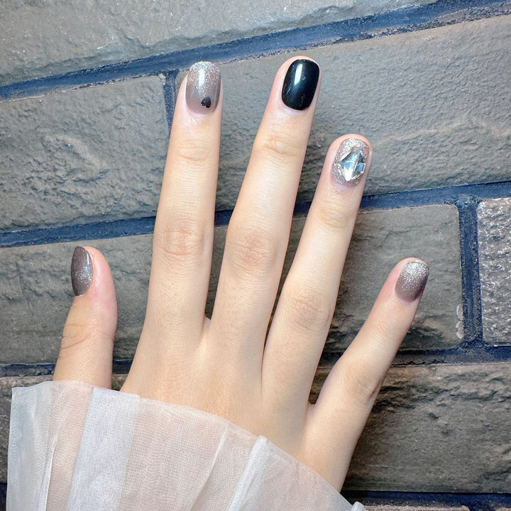 Glamorous Press-On Nail Design Kalsten
