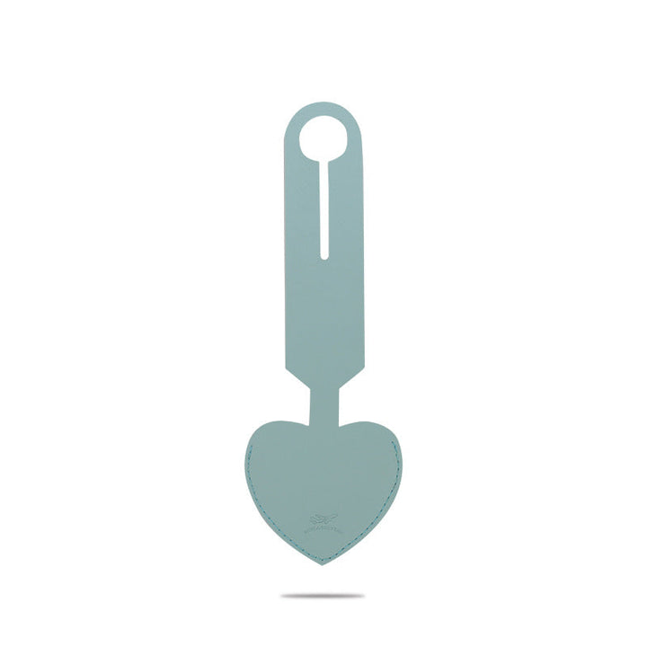 heart-shaped leather luggage tag with adjustable loop Kalsten