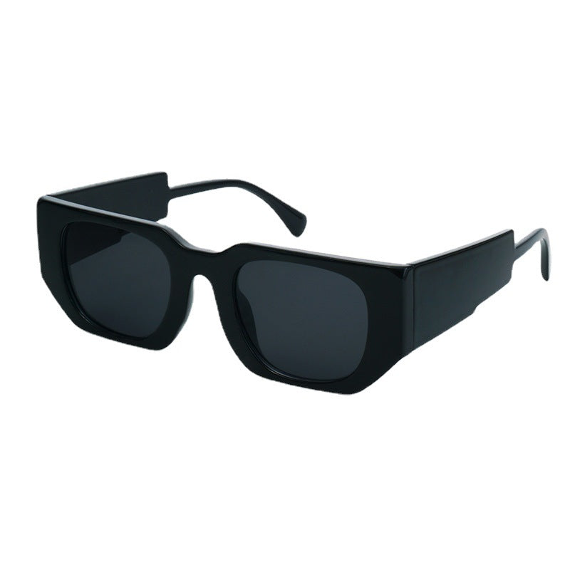 Women's fashion sunglasses with angular frame and UV protection Kalsten