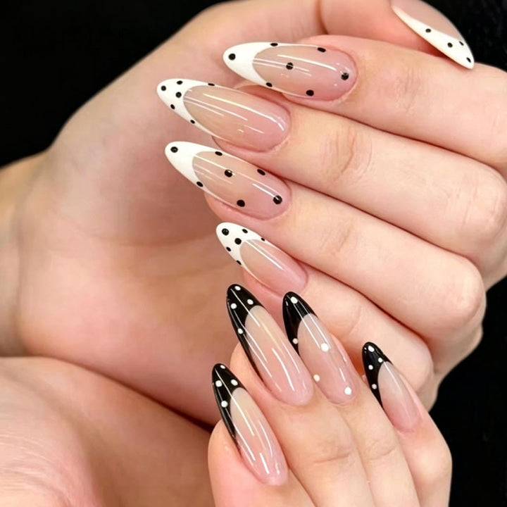Artificial nail set with elegant dot and tip design Kalsten