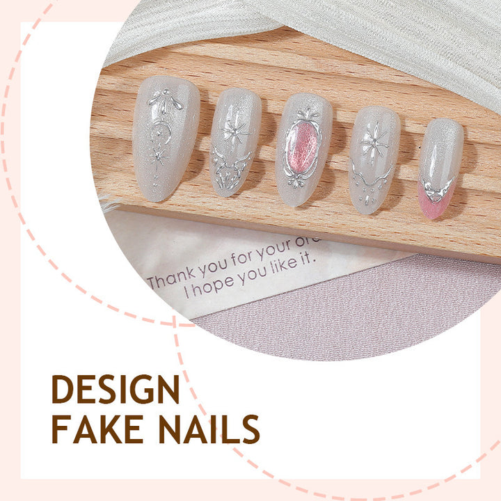 Artificial nail set with glamorous floral and metallic accents Kalsten