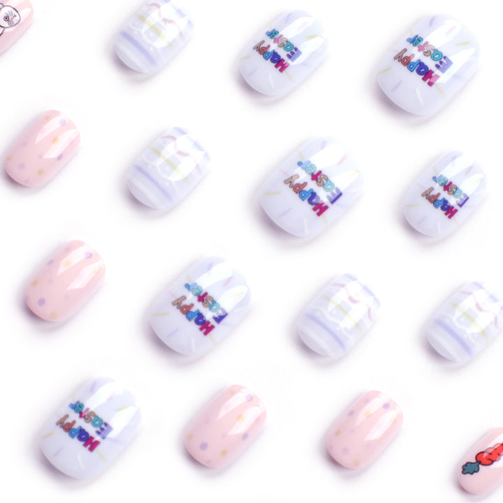 Artful nail art with cute animal motifs and pastel-colored design Kalsten