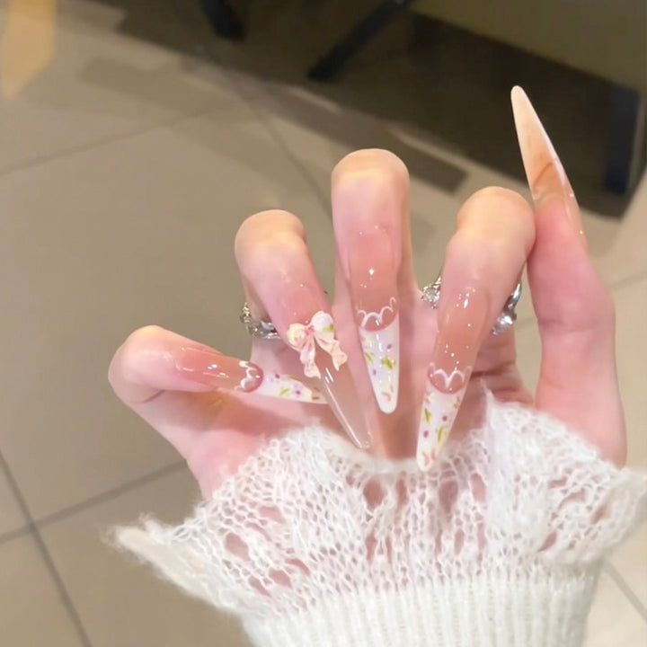 Decorative Elegant Press-On Nail Tips with Floral Embellishments Kalsten