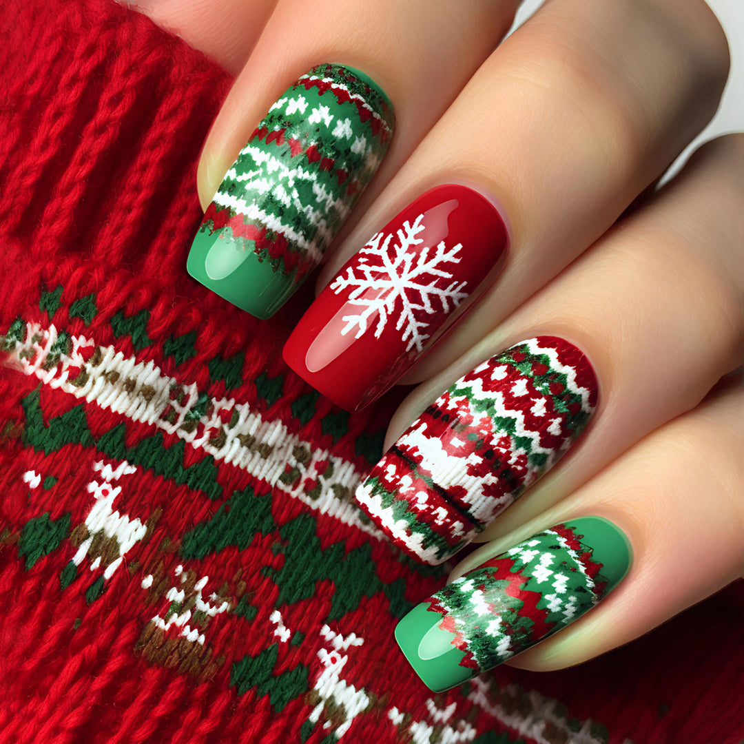 Artificial Nails in Festive Winter Design Kalsten