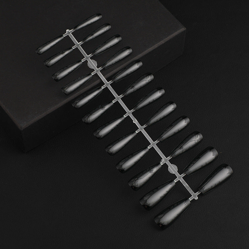 Artificial nails in elegant design Kalsten
