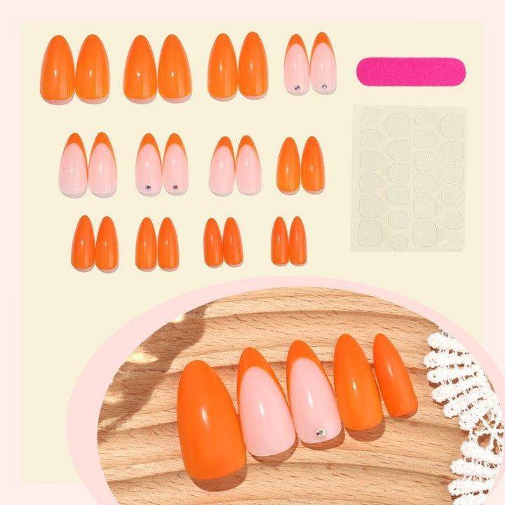 Artificial nail set with creative designs and shiny accents Kalsten