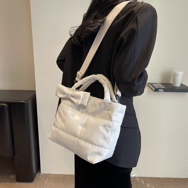 Fashionable Bow-Detail Handbag