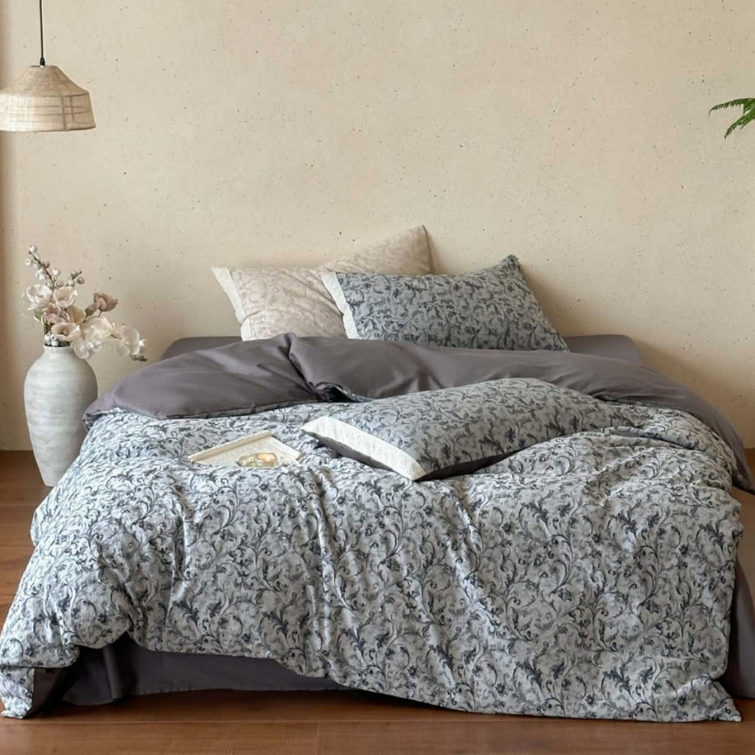 High-quality cotton percale bedding set with fine damask pattern and soft surface