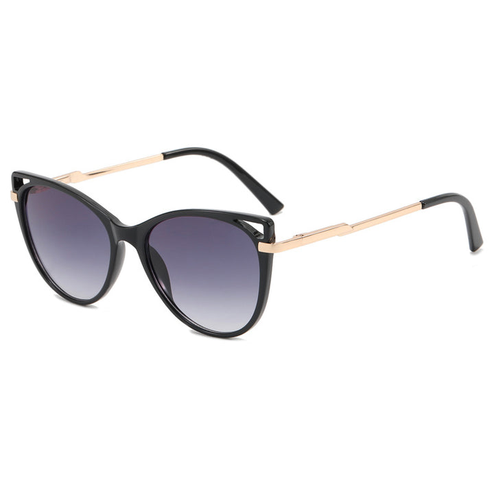 Ladies trendy cat-eye sunglasses with mirrored lenses Kalsten