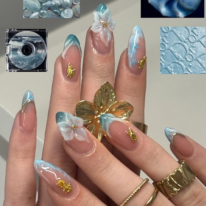 Artificial nail set with elegant flower and gold accents Kalsten