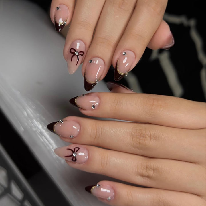 Artful Nail Art with Elegant Bow Decoration Kalsten