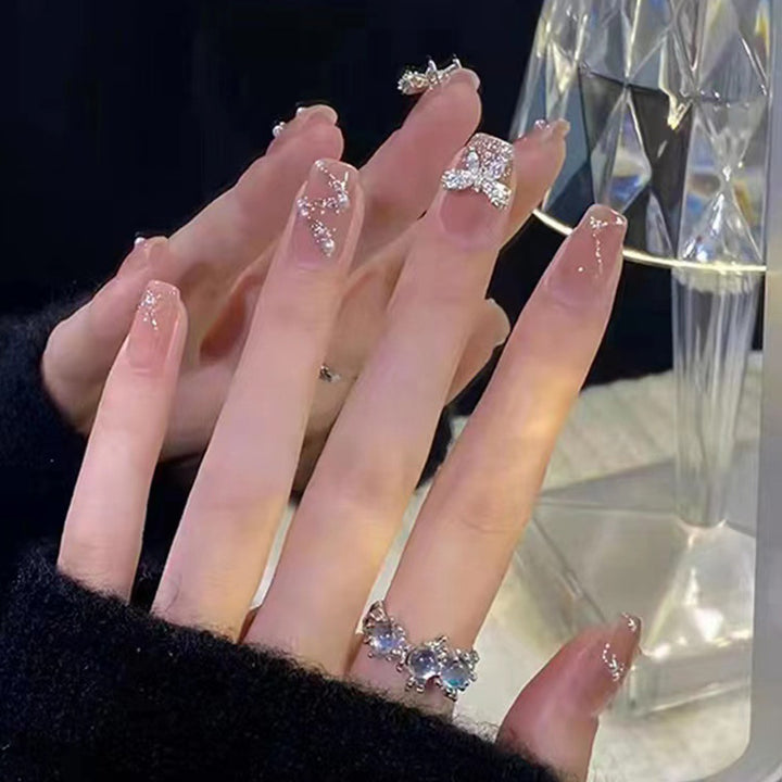 Elegant Butterfly Design Press-On Nail Art Set