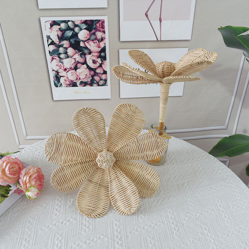Decorative Handwoven Floral Centerpiece Kalsten
