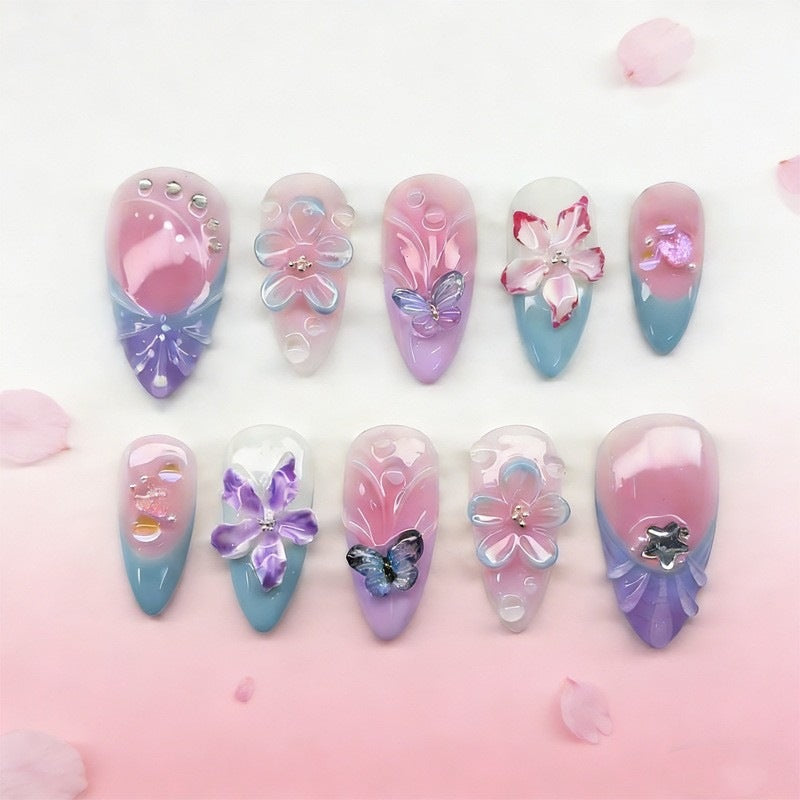 Artificial nail set with maritime motifs and colorful accents Kalsten