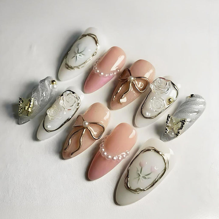 Artificial nail set with romantic flower and gold embellishments Kalsten