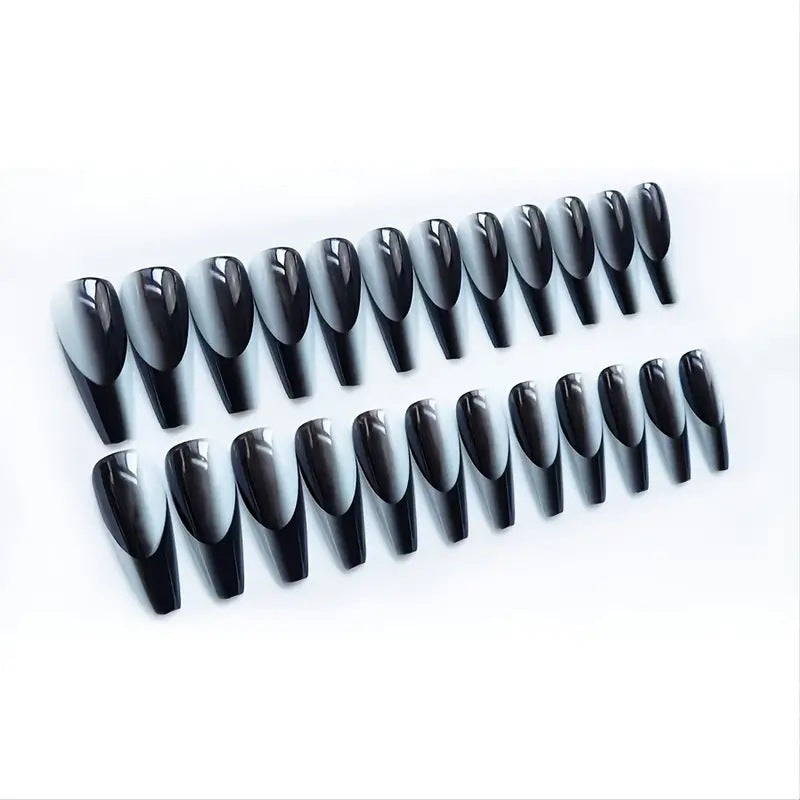 Stylish and creative artificial nails Kalsten