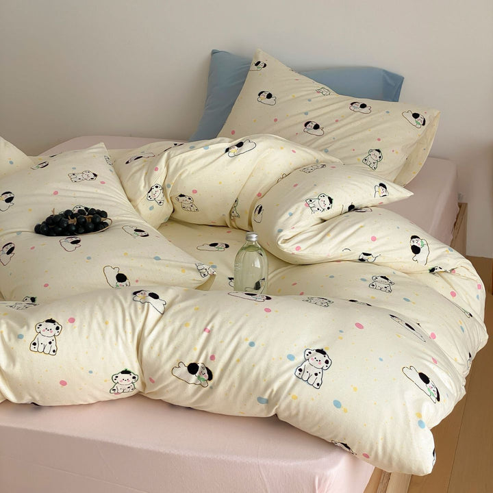 Bedding set made of cotton satin with a cute pastel motif