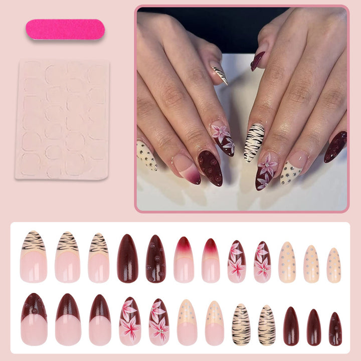 Artificial nail set with floral and animal designs Kalsten