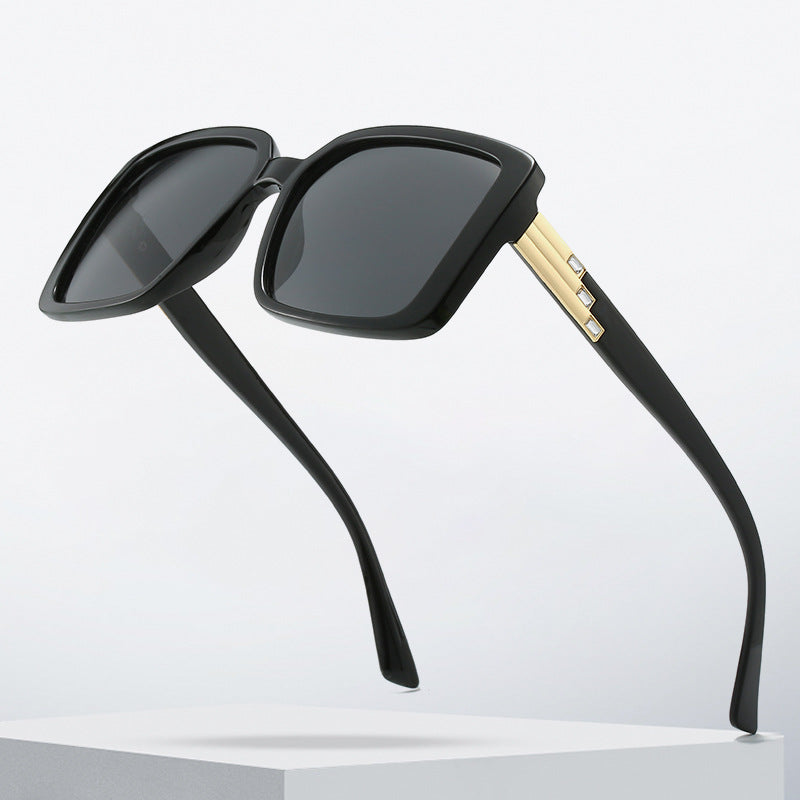 Women's fashionable square sunglasses with trendy details Kalsten
