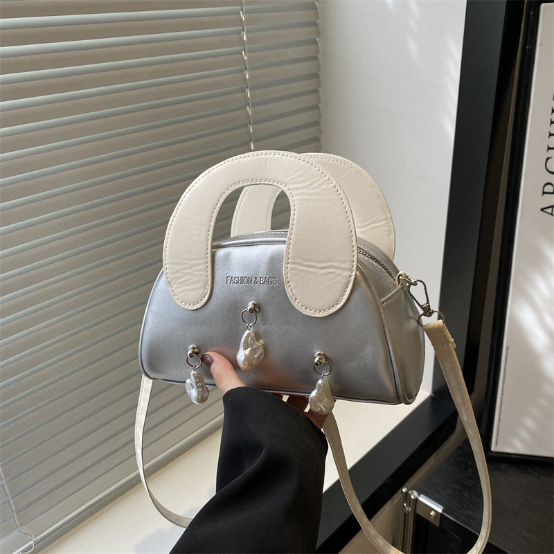 Elegant Pearl-Embellished Handbag