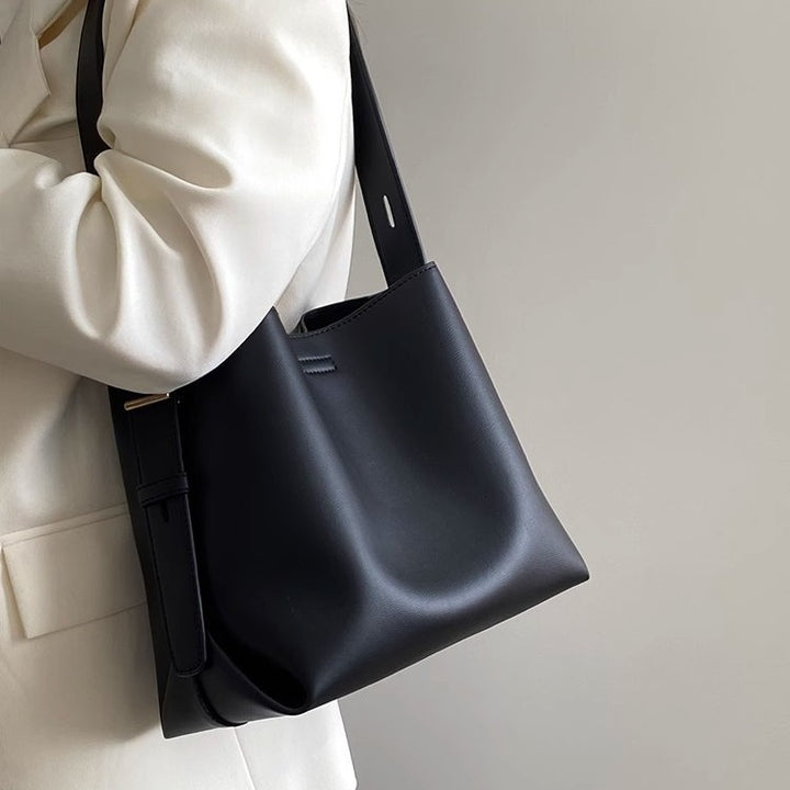Fashionable everyday bag with adjustable shoulder strap Kalsten