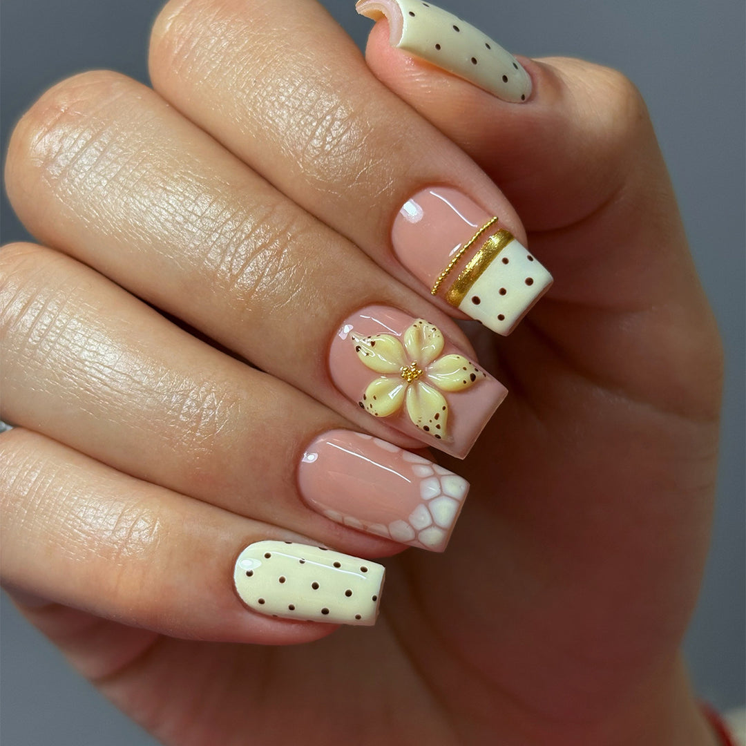 Creative Floral Nail Art Kalsten
