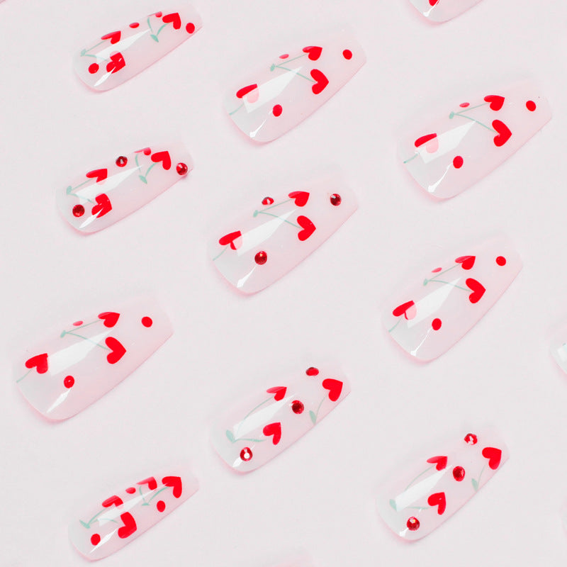 Artificial nail art with romantic heart design Kalsten