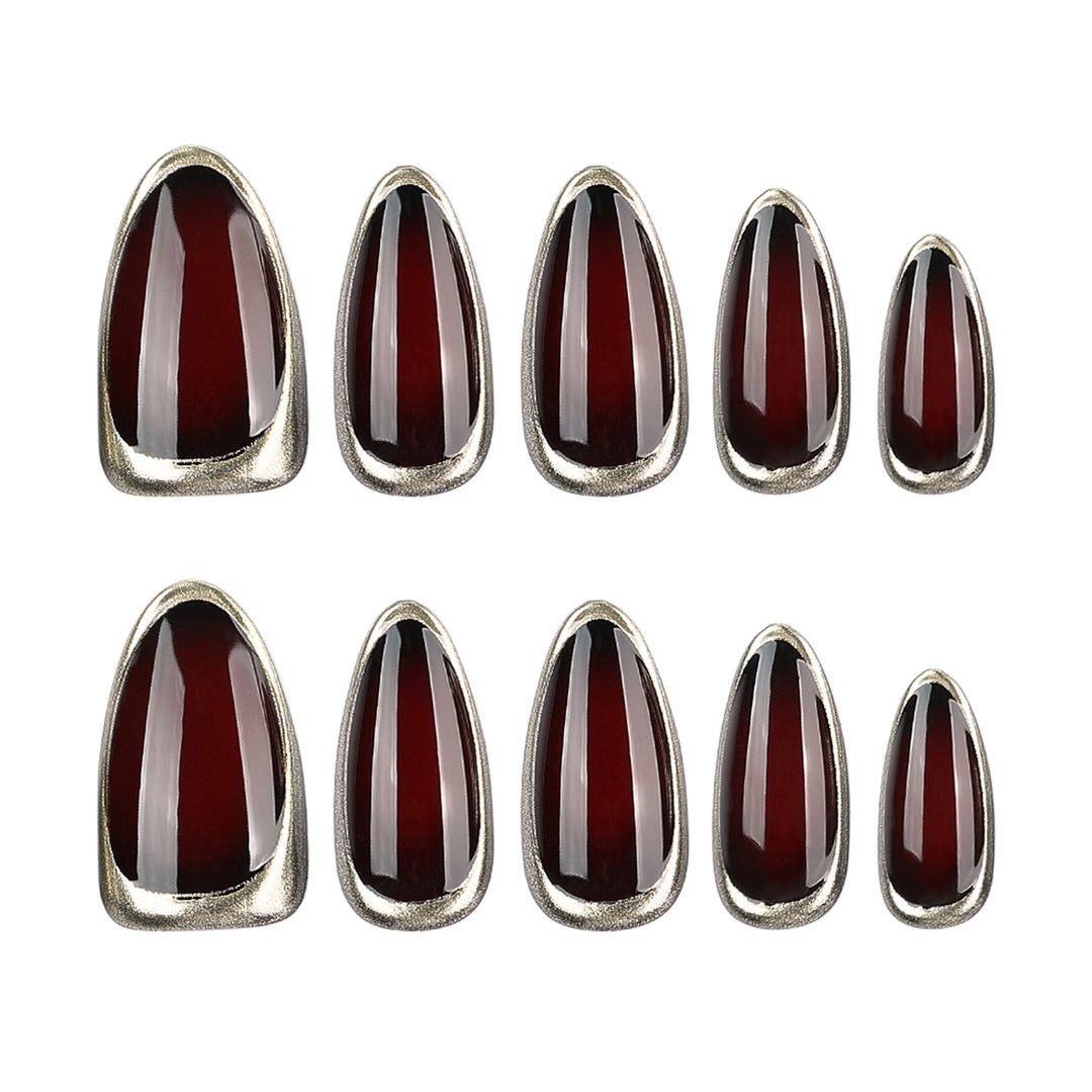 Glamorous nail art in elegant design Kalsten