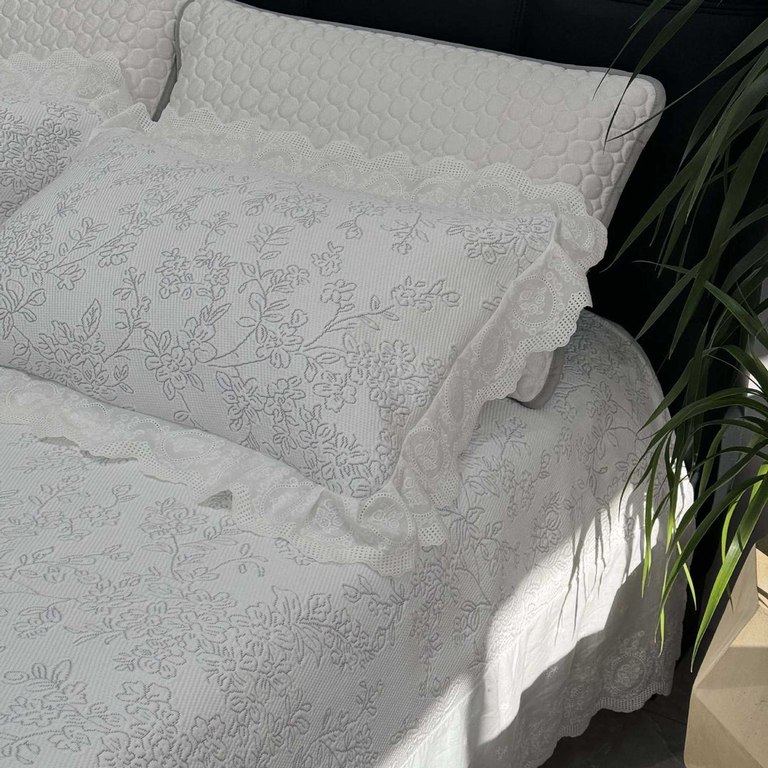 Quilted cotton bedspread set with honeycomb quilting, lace trim, and matching pillow covers