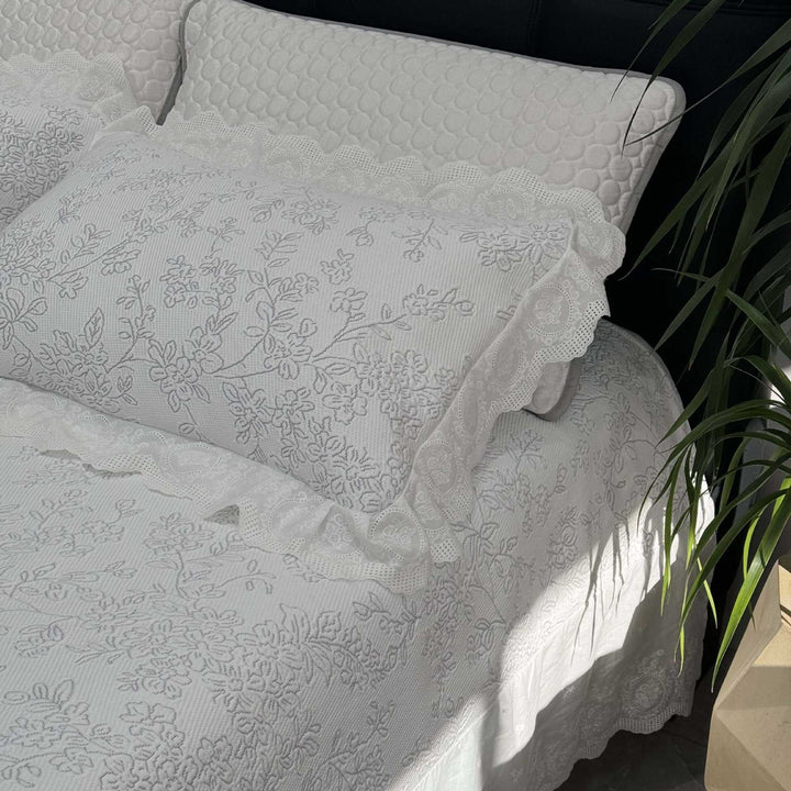 Quilted cotton bedspread set with honeycomb quilting, lace trim, and matching pillow covers