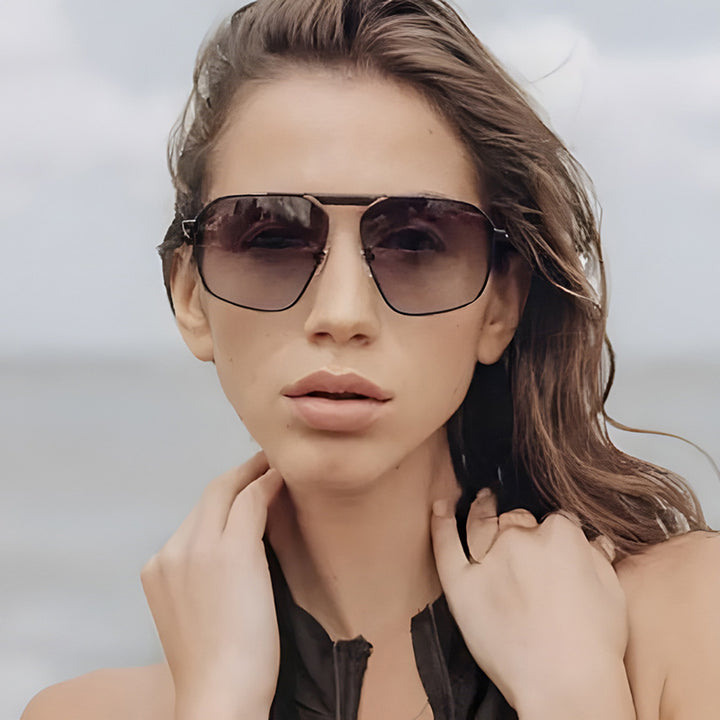 Women's sunglasses in a modern, geometric design with a sturdy metal frame Kalsten