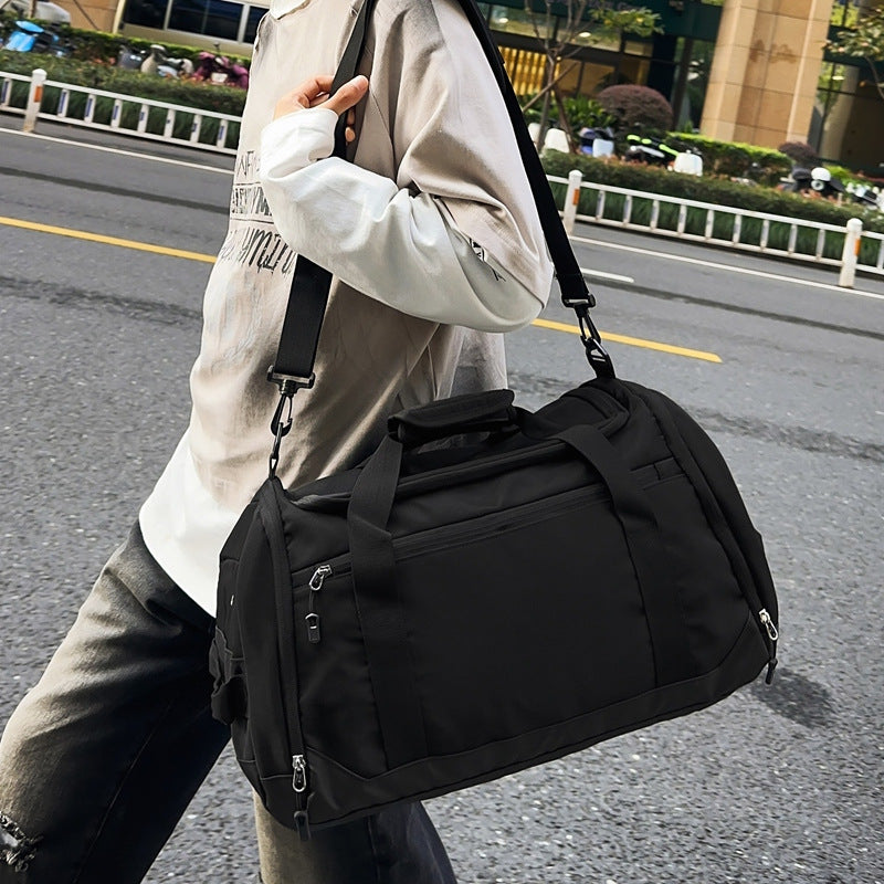 Versatile All-Season Sports Duffel Bag Kalsten
