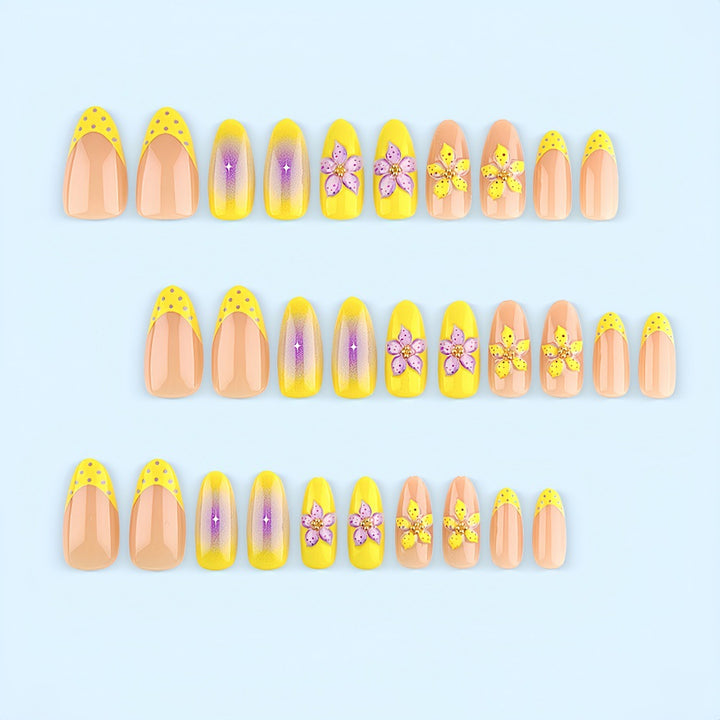 Premium Artificial Nails with intricate floral decorations Kalsten