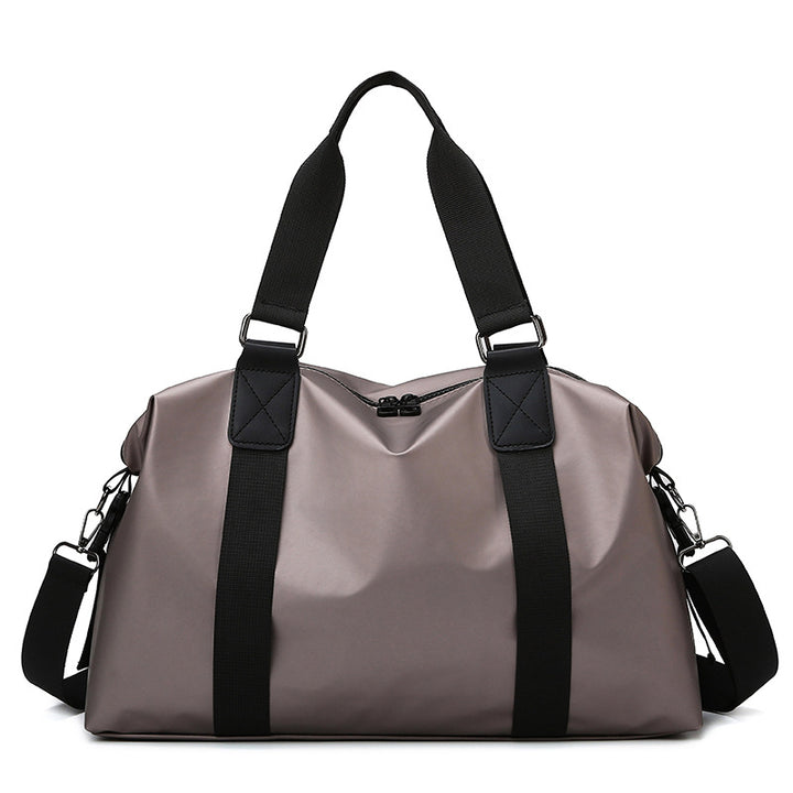 Athletic travel bag made of weather-resistant material with adjustable carrying handles Kalsten
