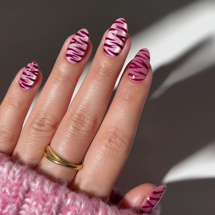 Artistic Press-On Nail Set with Stylish Zebra Patterns Kalsten