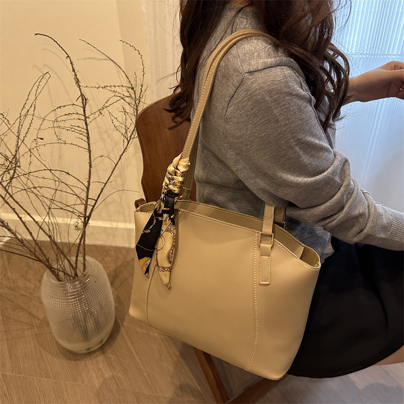 Elegant Structured Tote Bag Kalsten