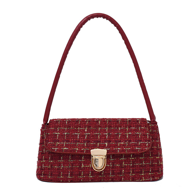 Elegant Textured Handbag