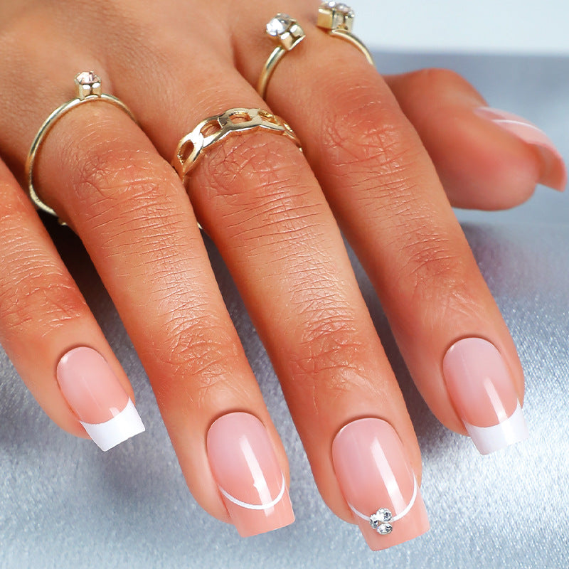 Elegant Nail Art Kalsten