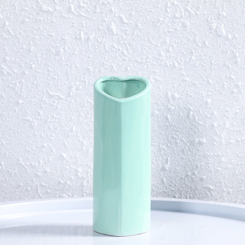 Heart-Shaped Elegant Ceramic Vase Kalsten