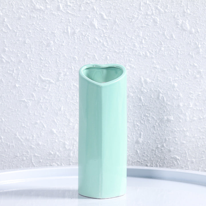 Heart-Shaped Elegant Ceramic Vase Kalsten